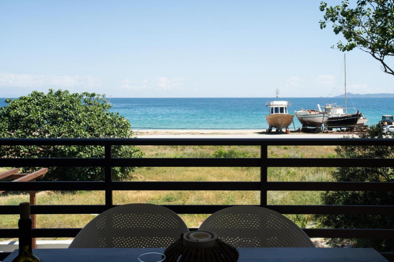 Marineiko Luxury Apartments Ierissos Dış mekan fotoğraf