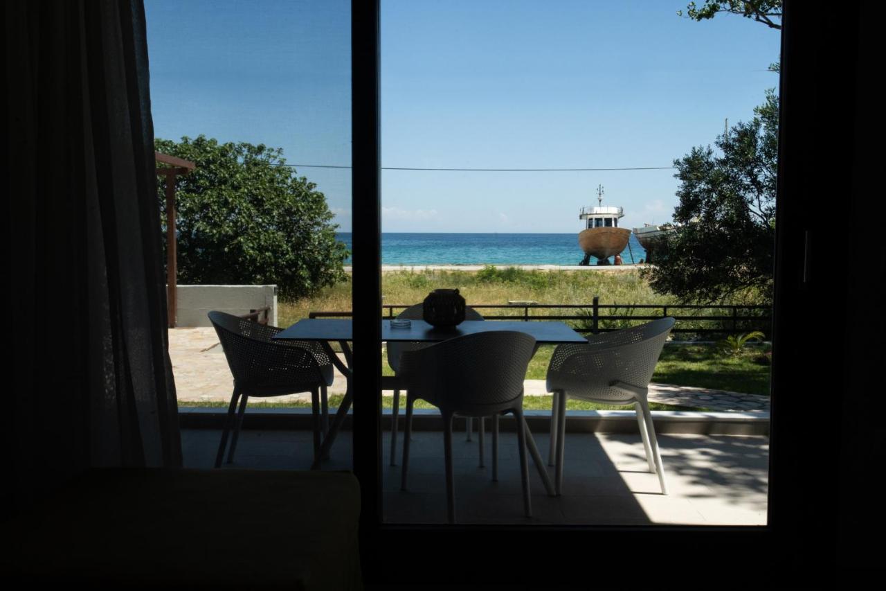 Marineiko Luxury Apartments Ierissos Dış mekan fotoğraf