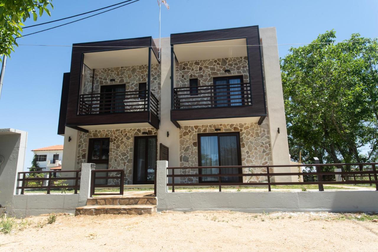 Marineiko Luxury Apartments Ierissos Dış mekan fotoğraf